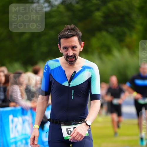 30.08.2026 - Elbe Triathlon Hamburg LAZAROV Photography http://msf.ph/oto/10058582 30.08.2026 11:29:28 Ziel 648, 749, 1078, 1183 meine-sportfotos.de