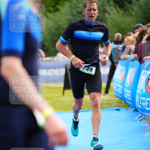 30.08.2026 - Elbe Triathlon Hamburg LAZAROV Photography http://msf.ph/oto/10058590 30.08.2026 11:29:31 Ziel 749, 1078, 1183 meine-sportfotos.de