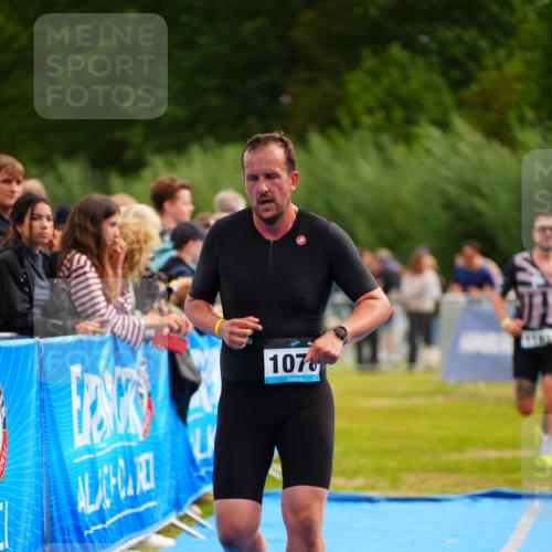 30.08.2026 - Elbe Triathlon Hamburg LAZAROV Photography http://msf.ph/oto/10058594 30.08.2026 11:29:32 Ziel 749, 1078, 1183 meine-sportfotos.de