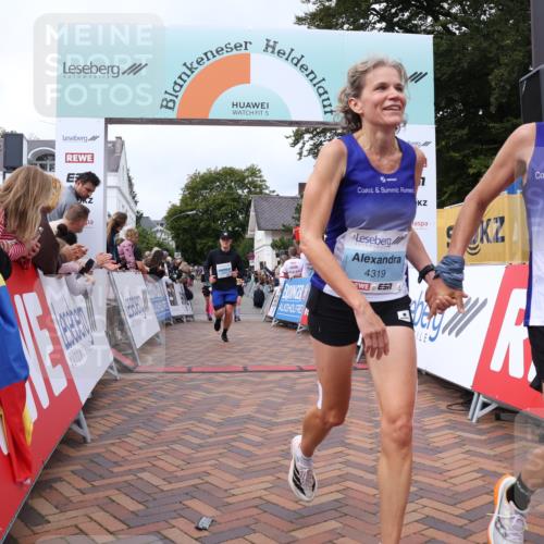30.08.2026 - Blankeneser Heldenlauf Lena Gebhardt http://msf.ph/oto/10058596 30.08.2026 12:22:55 Ziel 2381, 2620, 2941, 4026, 4304, 4318, 4319, 4370, 4448 meine-sportfotos.de