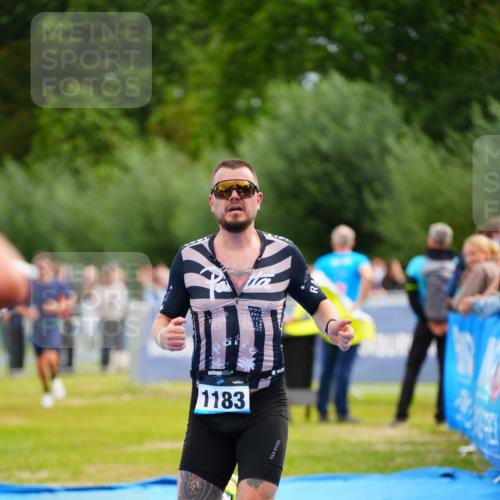 30.08.2026 - Elbe Triathlon Hamburg LAZAROV Photography http://msf.ph/oto/10058605 30.08.2026 11:29:35 Ziel 659, 749, 1078, 1183 meine-sportfotos.de