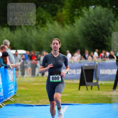 30.08.2026 - Elbe Triathlon Hamburg LAZAROV Photography http://msf.ph/oto/10058627 30.08.2026 11:29:52 Ziel 880, 1092 meine-sportfotos.de