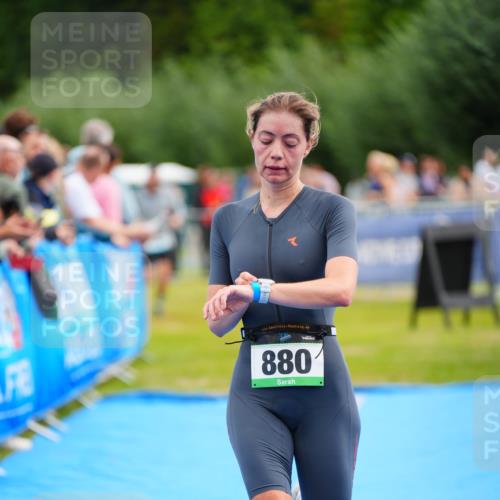 30.08.2026 - Elbe Triathlon Hamburg LAZAROV Photography http://msf.ph/oto/10058636 30.08.2026 11:29:53 Ziel 880, 1092 meine-sportfotos.de