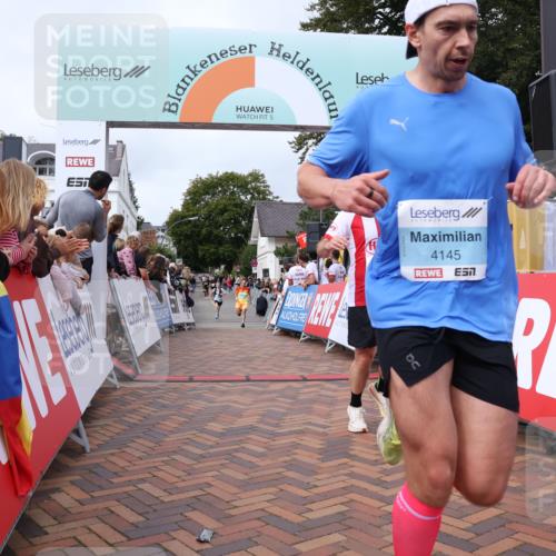 30.08.2026 - Blankeneser Heldenlauf Lena Gebhardt http://msf.ph/oto/10058708 30.08.2026 12:23:19 Ziel 4145, 4163, 4359 meine-sportfotos.de