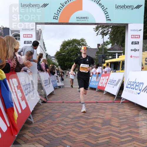 30.08.2026 - Blankeneser Heldenlauf Lena Gebhardt http://msf.ph/oto/10058800 30.08.2026 12:23:40 Ziel 2378, 2661, 2877, 4039, 4094 meine-sportfotos.de