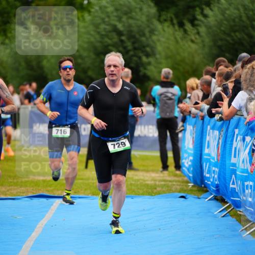 30.08.2026 - Elbe Triathlon Hamburg LAZAROV Photography http://msf.ph/oto/10058803 30.08.2026 11:32:16 Ziel 716, 729, 1026, 1170, 1369, 1438 meine-sportfotos.de