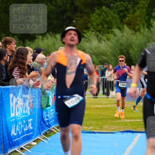 30.08.2026 - Elbe Triathlon Hamburg LAZAROV Photography http://msf.ph/oto/10058812 30.08.2026 11:32:18 Ziel 716, 729, 1026, 1369, 1438 meine-sportfotos.de