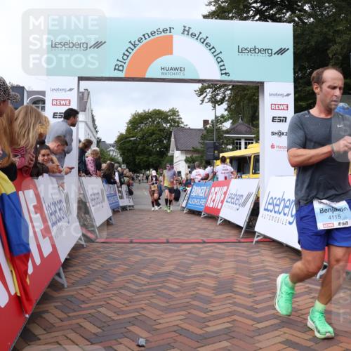 30.08.2026 - Blankeneser Heldenlauf Lena Gebhardt http://msf.ph/oto/10058841 30.08.2026 12:23:52 Ziel 2075, 2489, 4015, 4115, 4462 meine-sportfotos.de