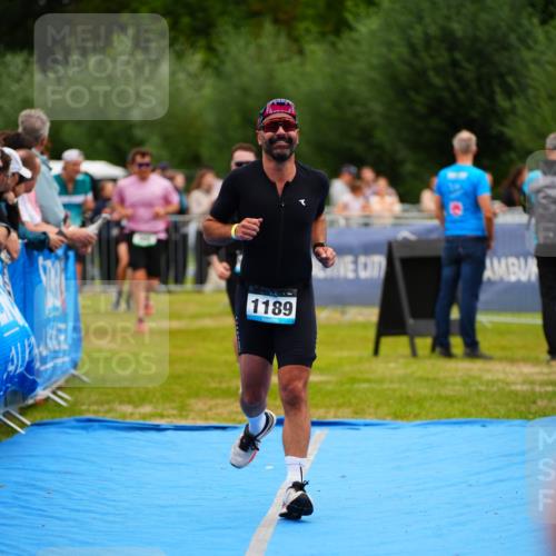 30.08.2026 - Elbe Triathlon Hamburg LAZAROV Photography http://msf.ph/oto/10058847 30.08.2026 11:32:33 Ziel 509, 690, 1051, 1086, 1189, 1222 meine-sportfotos.de