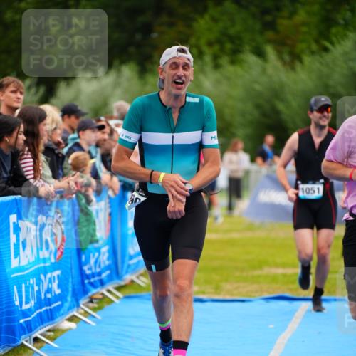 30.08.2026 - Elbe Triathlon Hamburg LAZAROV Photography http://msf.ph/oto/10058865 30.08.2026 11:32:39 Ziel 509, 604, 690, 1051, 1086 meine-sportfotos.de