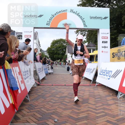 30.08.2026 - Blankeneser Heldenlauf Lena Gebhardt http://msf.ph/oto/10058868 30.08.2026 12:23:57 Ziel 2075, 2489, 4015, 4115, 4462 meine-sportfotos.de