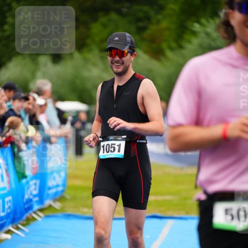 30.08.2026 - Elbe Triathlon Hamburg LAZAROV Photography http://msf.ph/oto/10058875 30.08.2026 11:32:41 Ziel 509, 604, 690, 1051 meine-sportfotos.de