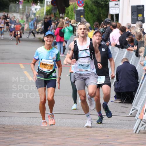 30.08.2026 - Blankeneser Heldenlauf Lena Gebhardt http://msf.ph/oto/10058876 30.08.2026 12:24:08 Ziel 4027 meine-sportfotos.de