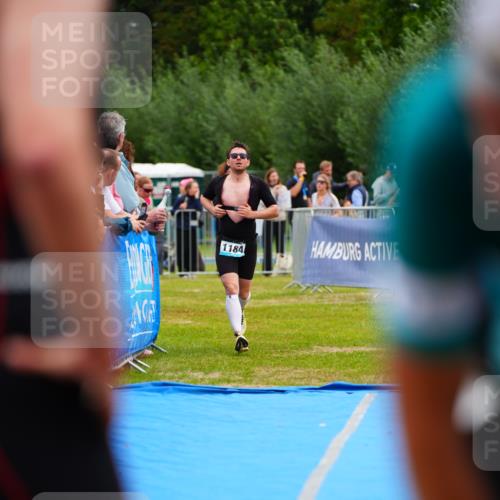 30.08.2026 - Elbe Triathlon Hamburg LAZAROV Photography http://msf.ph/oto/10058896 30.08.2026 11:32:57 Ziel 1184 meine-sportfotos.de