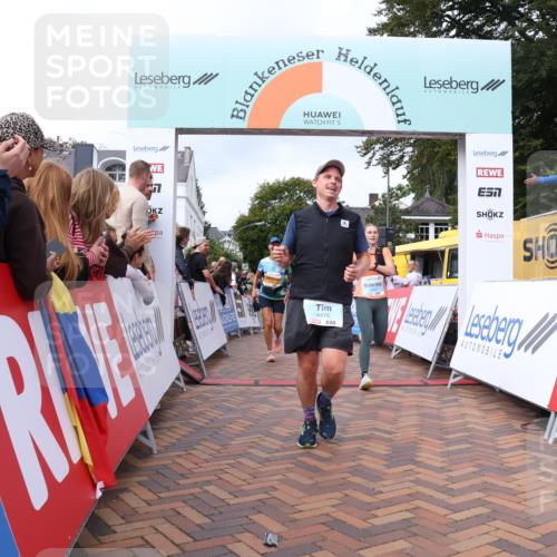 30.08.2026 - Blankeneser Heldenlauf Lena Gebhardt http://msf.ph/oto/10058901 30.08.2026 12:24:14 Ziel 2025, 4027, 4261, 4410 meine-sportfotos.de