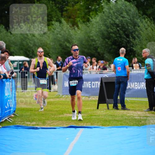 30.08.2026 - Elbe Triathlon Hamburg LAZAROV Photography http://msf.ph/oto/10058907 30.08.2026 11:33:15 Ziel 1136, 1159 meine-sportfotos.de