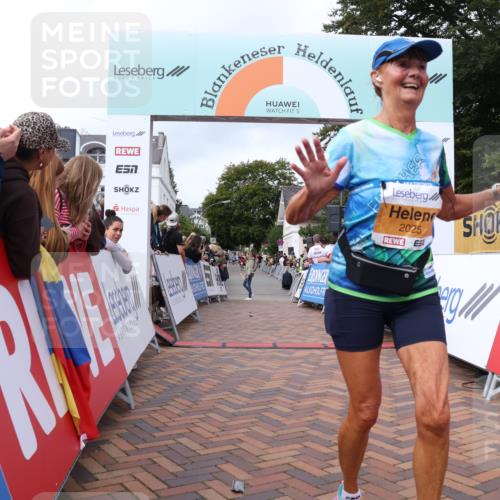 30.08.2026 - Blankeneser Heldenlauf Lena Gebhardt http://msf.ph/oto/10058918 30.08.2026 12:24:17 Ziel 2025, 4027, 4261, 4410 meine-sportfotos.de