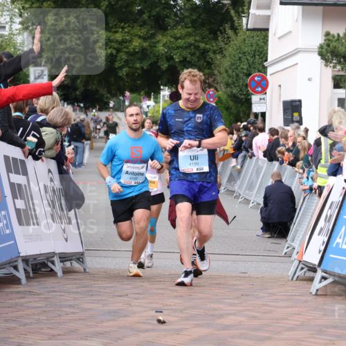 30.08.2026 - Blankeneser Heldenlauf Lena Gebhardt http://msf.ph/oto/10058925 30.08.2026 12:24:30 Ziel 4150, 4199 meine-sportfotos.de