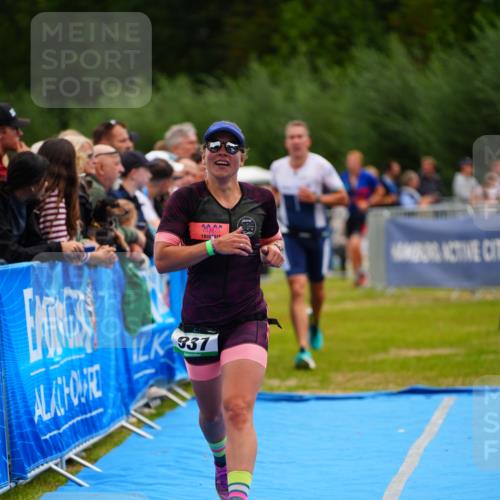 30.08.2026 - Elbe Triathlon Hamburg LAZAROV Photography http://msf.ph/oto/10058927 30.08.2026 11:33:25 Ziel 937, 1254 meine-sportfotos.de