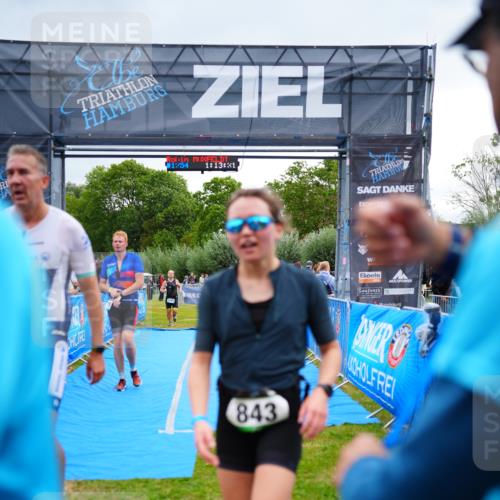 30.08.2026 - Elbe Triathlon Hamburg LAZAROV Photography http://msf.ph/oto/10058945 30.08.2026 11:33:38 Ziel 843, 1126, 1289, 1313 meine-sportfotos.de