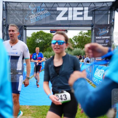 30.08.2026 - Elbe Triathlon Hamburg LAZAROV Photography http://msf.ph/oto/10058948 30.08.2026 11:33:38 Ziel 843, 1126, 1289, 1313 meine-sportfotos.de