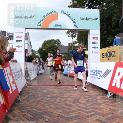 30.08.2026 - Blankeneser Heldenlauf Lena Gebhardt http://msf.ph/oto/10058951 30.08.2026 12:24:34 Ziel 2201, 2211, 2212, 4079, 4150, 4199, 4432 meine-sportfotos.de