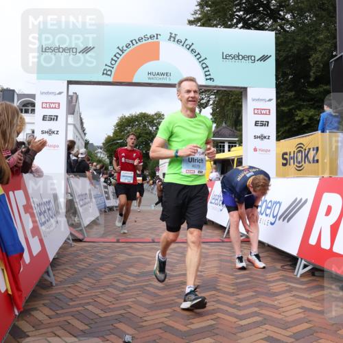 30.08.2026 - Blankeneser Heldenlauf Lena Gebhardt http://msf.ph/oto/10058986 30.08.2026 12:24:39 Ziel 2201, 2211, 2212, 2430, 4079, 4150, 4199, 4432 meine-sportfotos.de