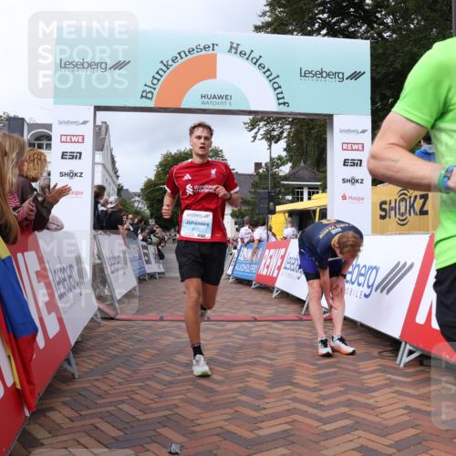 30.08.2026 - Blankeneser Heldenlauf Lena Gebhardt http://msf.ph/oto/10058998 30.08.2026 12:24:40 Ziel 2201, 2211, 2212, 2430, 4079, 4150, 4199, 4432 meine-sportfotos.de