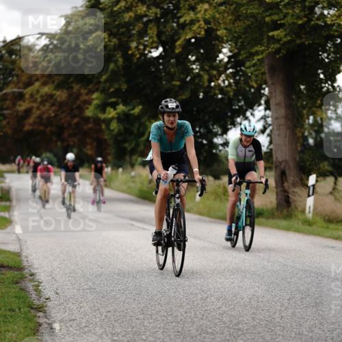 30.08.2026 - Elbe Triathlon Hamburg Michael Burmester http://msf.ph/oto/10059040 30.08.2026 11:27:47 Radfahren 1366, 1457, 1458, 1652, 1657, 1661, 1704, 1711 meine-sportfotos.de