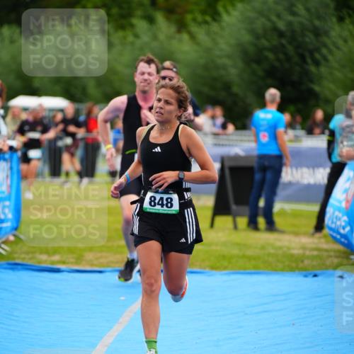 30.08.2026 - Elbe Triathlon Hamburg LAZAROV Photography http://msf.ph/oto/10059063 30.08.2026 11:34:18 Ziel 848, 1149, 1153, 1199 meine-sportfotos.de