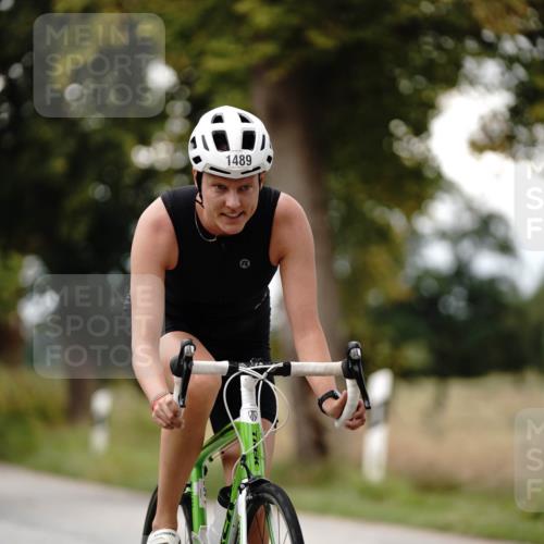 30.08.2026 - Elbe Triathlon Hamburg Michael Burmester http://msf.ph/oto/10059097 30.08.2026 11:28:10 Radfahren 1489, 1695, 1710 meine-sportfotos.de