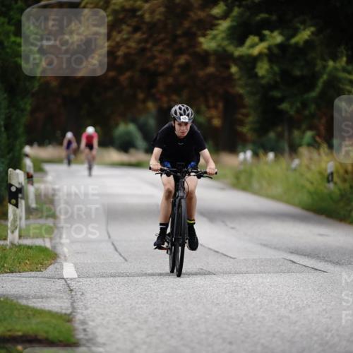 30.08.2026 - Elbe Triathlon Hamburg Michael Burmester http://msf.ph/oto/10059132 30.08.2026 11:28:37 Radfahren 1451 meine-sportfotos.de