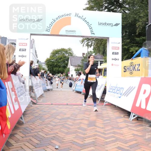 30.08.2026 - Blankeneser Heldenlauf Lena Gebhardt http://msf.ph/oto/10059141 30.08.2026 12:25:12 Ziel 2596, 2800 meine-sportfotos.de