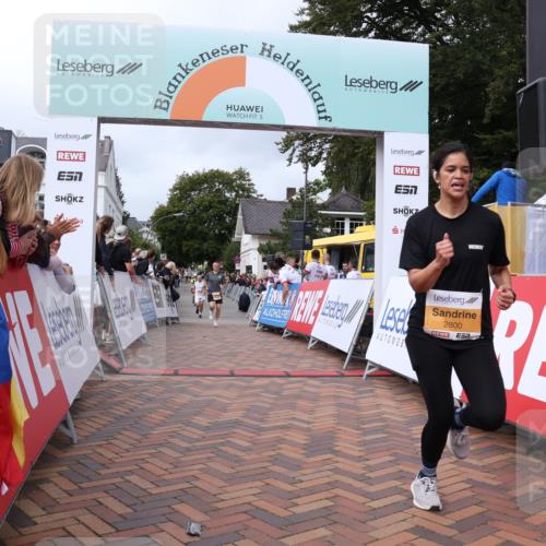 30.08.2026 - Blankeneser Heldenlauf Lena Gebhardt http://msf.ph/oto/10059155 30.08.2026 12:25:12 Ziel 2596, 2800 meine-sportfotos.de