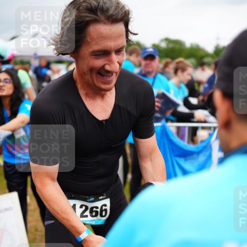 30.08.2026 - Elbe Triathlon Hamburg LAZAROV Photography http://msf.ph/oto/10059156 30.08.2026 11:34:44 Ziel 1034, 1090, 1141, 1157 meine-sportfotos.de
