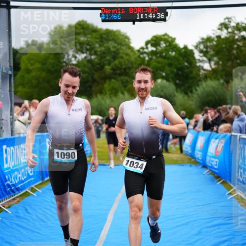 30.08.2026 - Elbe Triathlon Hamburg LAZAROV Photography http://msf.ph/oto/10059169 30.08.2026 11:34:50 Ziel 1034, 1090, 1129, 1157 meine-sportfotos.de