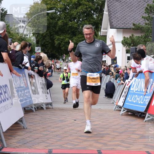 30.08.2026 - Blankeneser Heldenlauf Lena Gebhardt http://msf.ph/oto/10059174 30.08.2026 12:25:15 Ziel 2596, 2800, 2855 meine-sportfotos.de