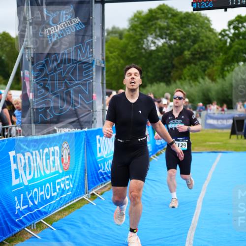30.08.2026 - Elbe Triathlon Hamburg LAZAROV Photography http://msf.ph/oto/10059177 30.08.2026 11:34:53 Ziel 578, 903, 1129, 1157, 1441 meine-sportfotos.de