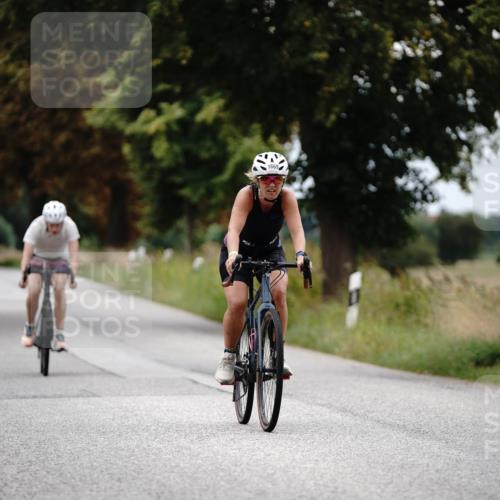 30.08.2026 - Elbe Triathlon Hamburg Michael Burmester http://msf.ph/oto/10059225 30.08.2026 11:29:15 Radfahren 1382, 1563, 1651, 1669, 1674 meine-sportfotos.de