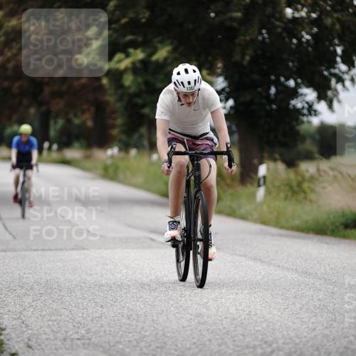30.08.2026 - Elbe Triathlon Hamburg Michael Burmester http://msf.ph/oto/10059235 30.08.2026 11:29:17 Radfahren 1382, 1563, 1651, 1669, 1674 meine-sportfotos.de