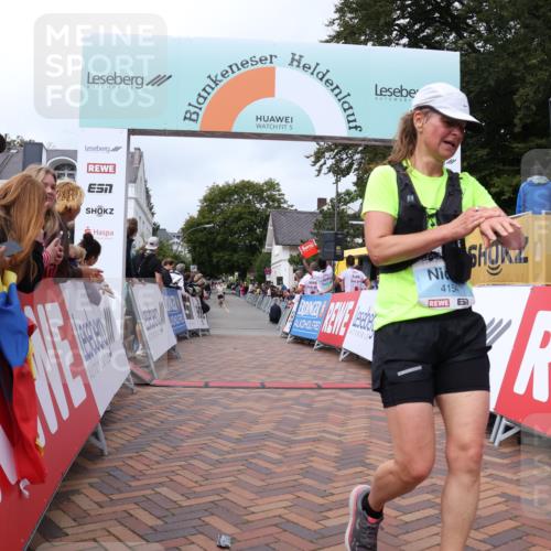 30.08.2026 - Blankeneser Heldenlauf Lena Gebhardt http://msf.ph/oto/10059240 30.08.2026 12:25:23 Ziel 2596, 2855, 4154 meine-sportfotos.de