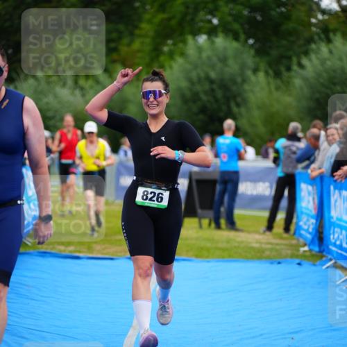 30.08.2026 - Elbe Triathlon Hamburg LAZAROV Photography http://msf.ph/oto/10059286 30.08.2026 11:35:18 Ziel 780, 826, 1137, 1318 meine-sportfotos.de