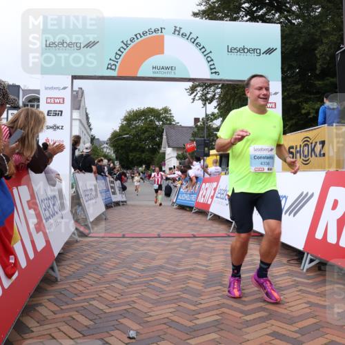 30.08.2026 - Blankeneser Heldenlauf Lena Gebhardt http://msf.ph/oto/10059320 30.08.2026 12:25:41 Ziel 4332, 4333, 4338, 4361 meine-sportfotos.de