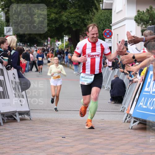 30.08.2026 - Blankeneser Heldenlauf Lena Gebhardt http://msf.ph/oto/10059325 30.08.2026 12:25:43 Ziel 4338, 4361 meine-sportfotos.de