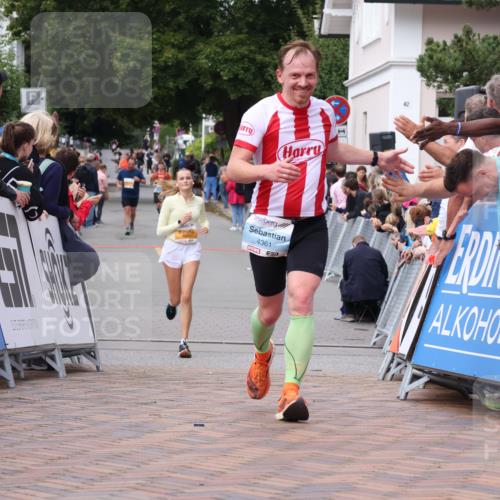 30.08.2026 - Blankeneser Heldenlauf Lena Gebhardt http://msf.ph/oto/10059332 30.08.2026 12:25:43 Ziel 4338, 4361 meine-sportfotos.de