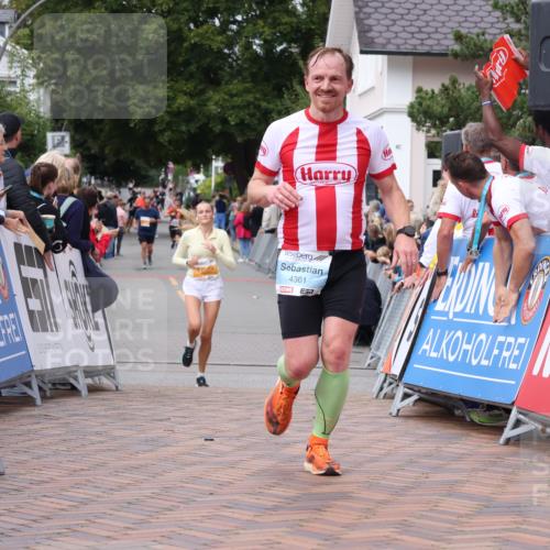 30.08.2026 - Blankeneser Heldenlauf Lena Gebhardt http://msf.ph/oto/10059339 30.08.2026 12:25:44 Ziel 4338, 4361 meine-sportfotos.de