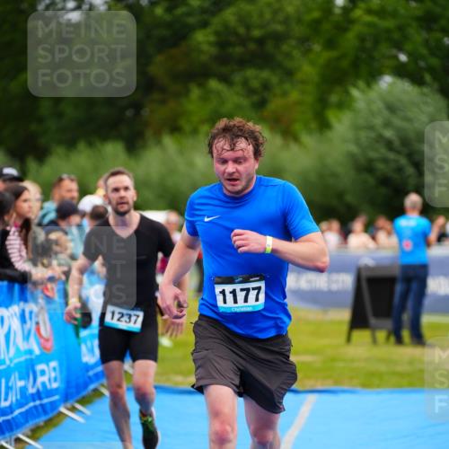 30.08.2026 - Elbe Triathlon Hamburg LAZAROV Photography http://msf.ph/oto/10059348 30.08.2026 11:35:34 Ziel 961, 1177, 1237 meine-sportfotos.de