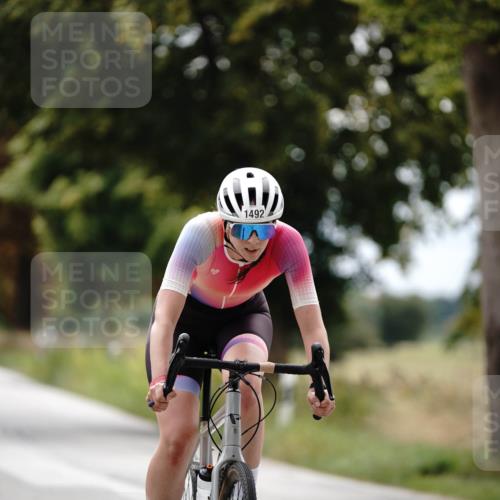 30.08.2026 - Elbe Triathlon Hamburg Michael Burmester http://msf.ph/oto/10059395 30.08.2026 11:30:50 Radfahren 1492 meine-sportfotos.de