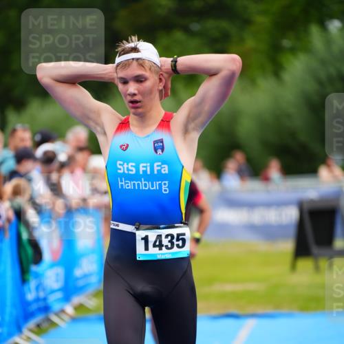 30.08.2026 - Elbe Triathlon Hamburg LAZAROV Photography http://msf.ph/oto/10059425 30.08.2026 11:35:55 Ziel 1168, 1295, 1435, 1439 meine-sportfotos.de