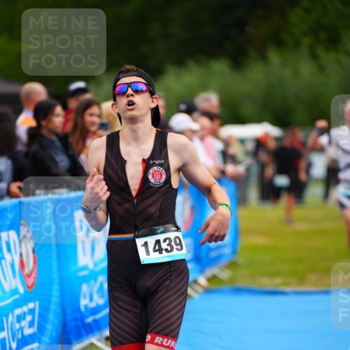30.08.2026 - Elbe Triathlon Hamburg LAZAROV Photography http://msf.ph/oto/10059449 30.08.2026 11:36:00 Ziel 1139, 1295, 1439 meine-sportfotos.de